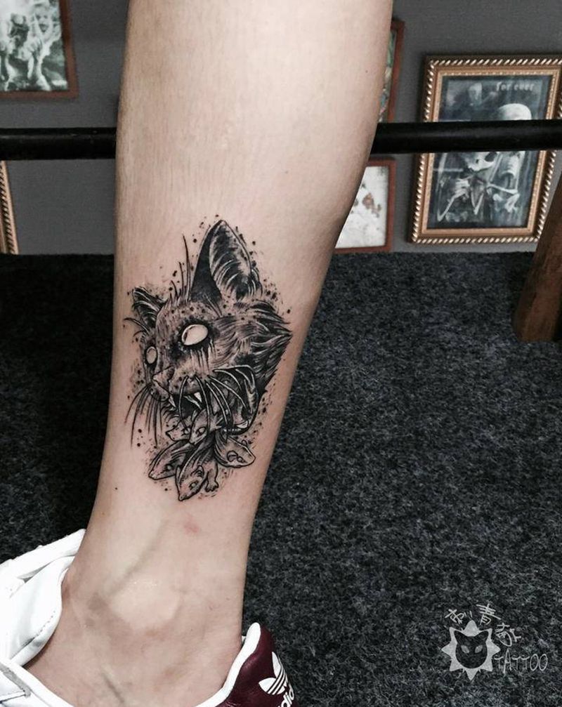 暗黑猫咪纹身图片_脚部腿部点刺New School猫暗黑老鼠纹身图案