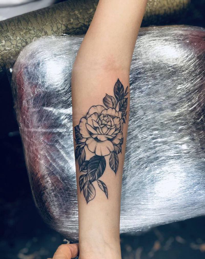 素花纹身图片_手部New SchoolOld School纹身图案