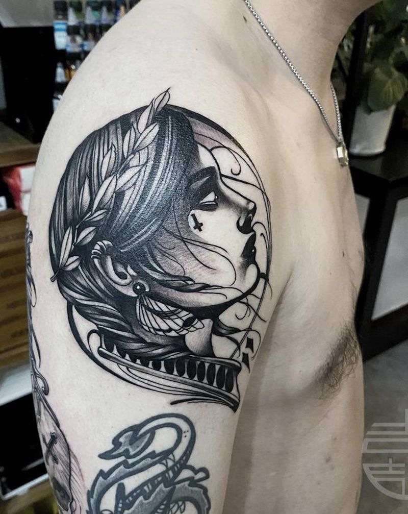 暗黑风女郎纹身图片_手部纹身图案