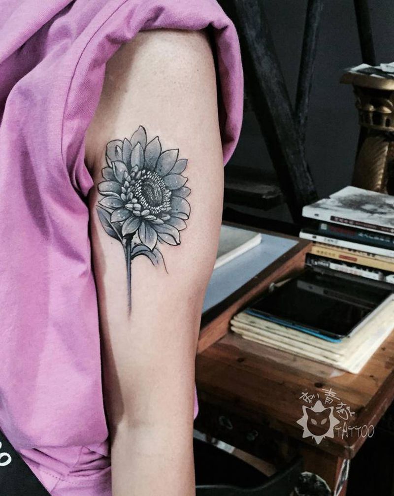 向日葵纹身图片_手部手臂水彩水墨向日葵花草纹身图案