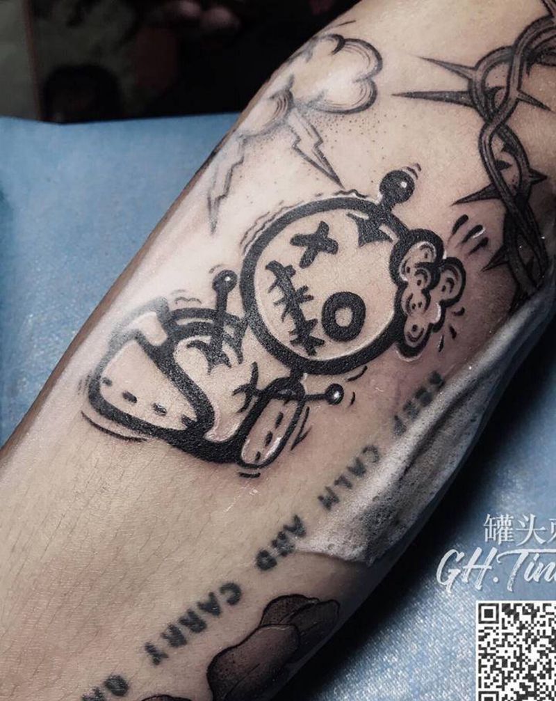 客人自带纹身图片_手臂点刺纹身图案