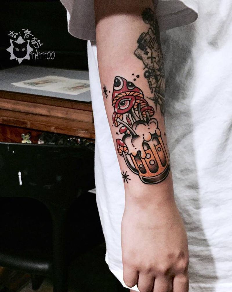 酒杯纹身图片_手臂手部Old SchoolNew School酒杯蘑菇纹身图案