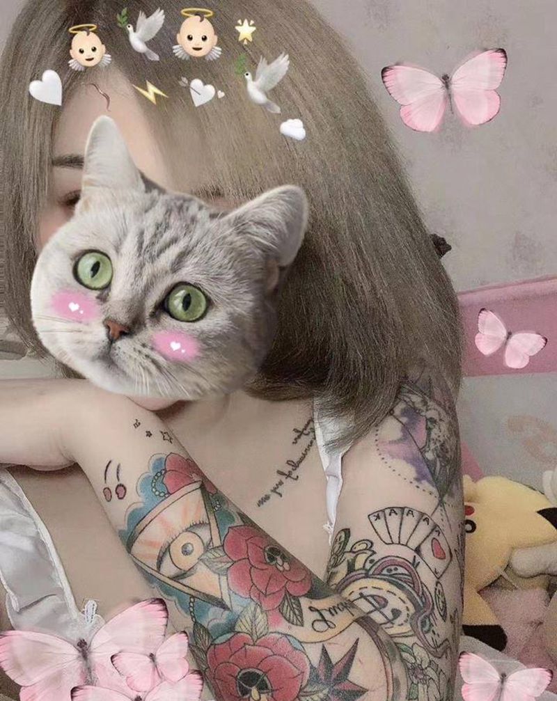 一条彩色拼贴花臂纹身图片_手部手臂Old SchoolNew School纹身图案