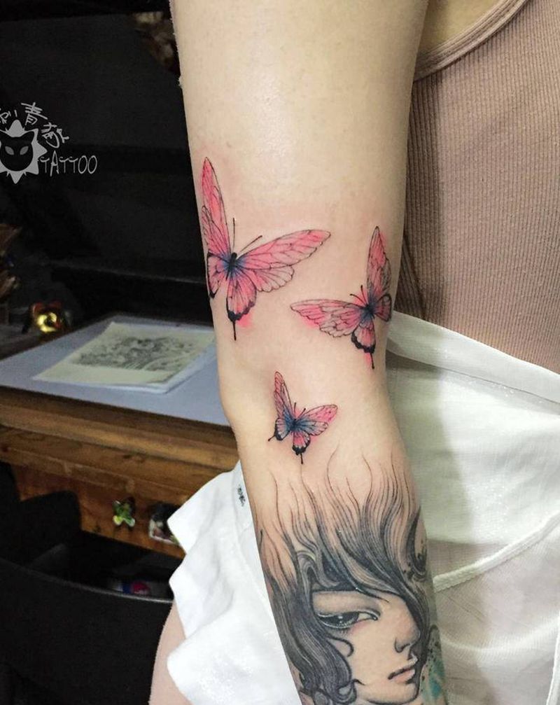 蝴蝶纹身图片_手臂手部水彩蝴蝶纹身图案