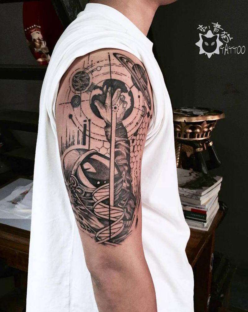 宇航员纹身图片_手部手臂点刺几何宇航员星球纹身图案