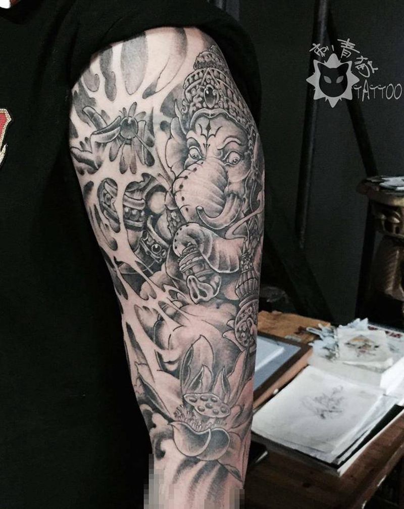 象神纹身图片_手部手臂新传统老传统象神纹身图案
