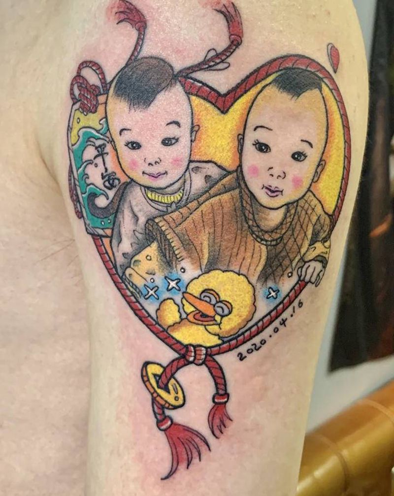客人家的两位小帅哥纹身图片_手部手臂New SchoolOld School纹身图案