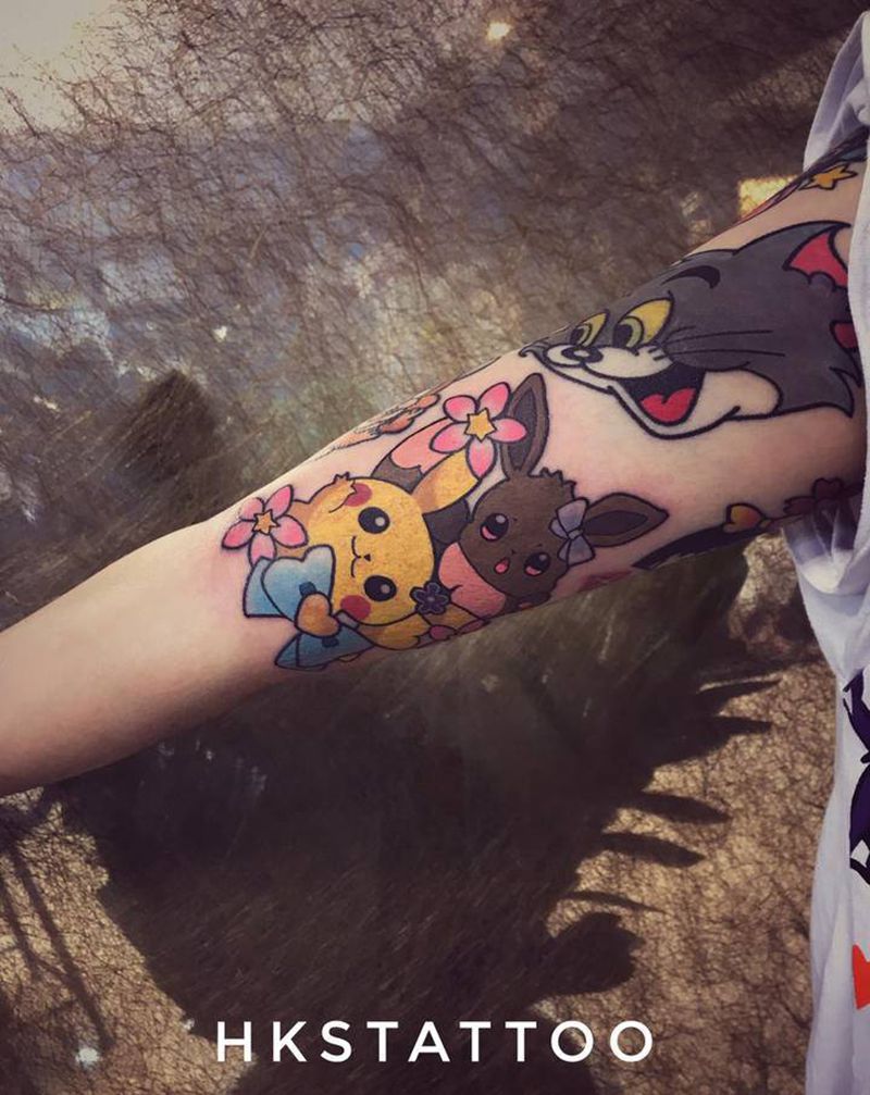 皮卡丘纹身图片_手臂卡通纹身图案
