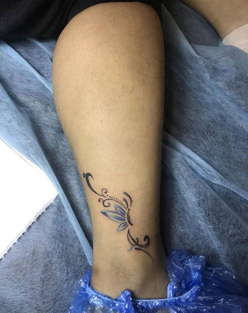 花藤纹身图片_脚部纹身图案