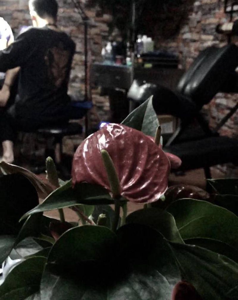 工作～生活纹身图片_颈部肩部纹身图案