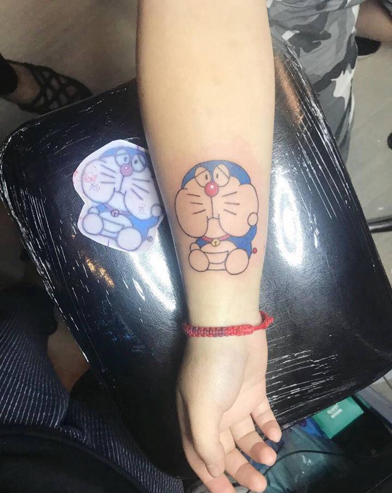 蓝胖子 哆啦a梦纹身图片_手臂New School纹身图案