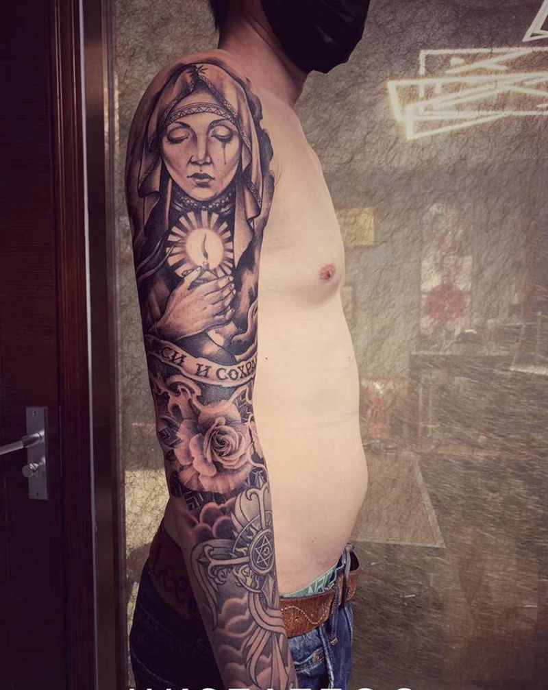 欧美添加花臂纹身图片_手臂欧美写实纹身图案