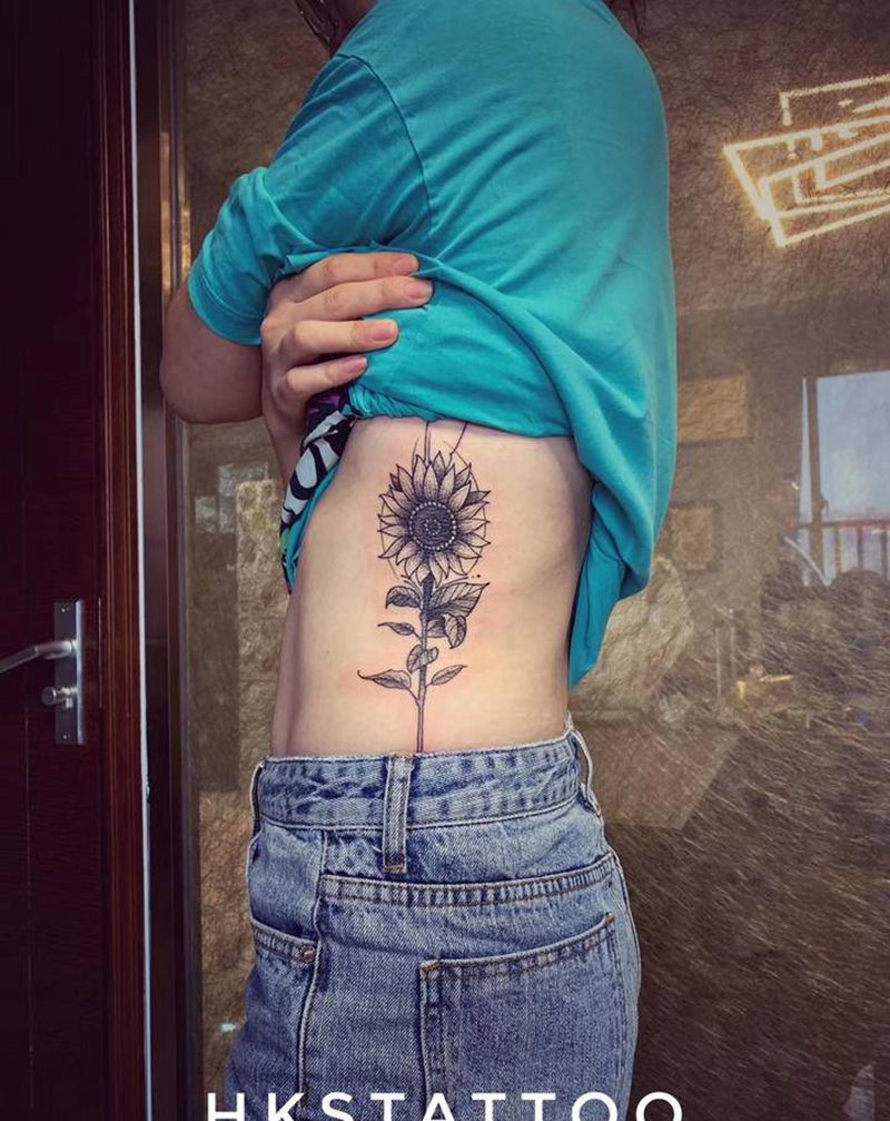 向日葵纹身图片_腰部新传统纹身图案