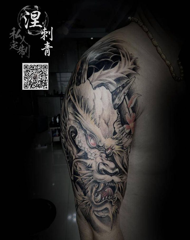 龙黑灰纹身图片_老传统纹身图案