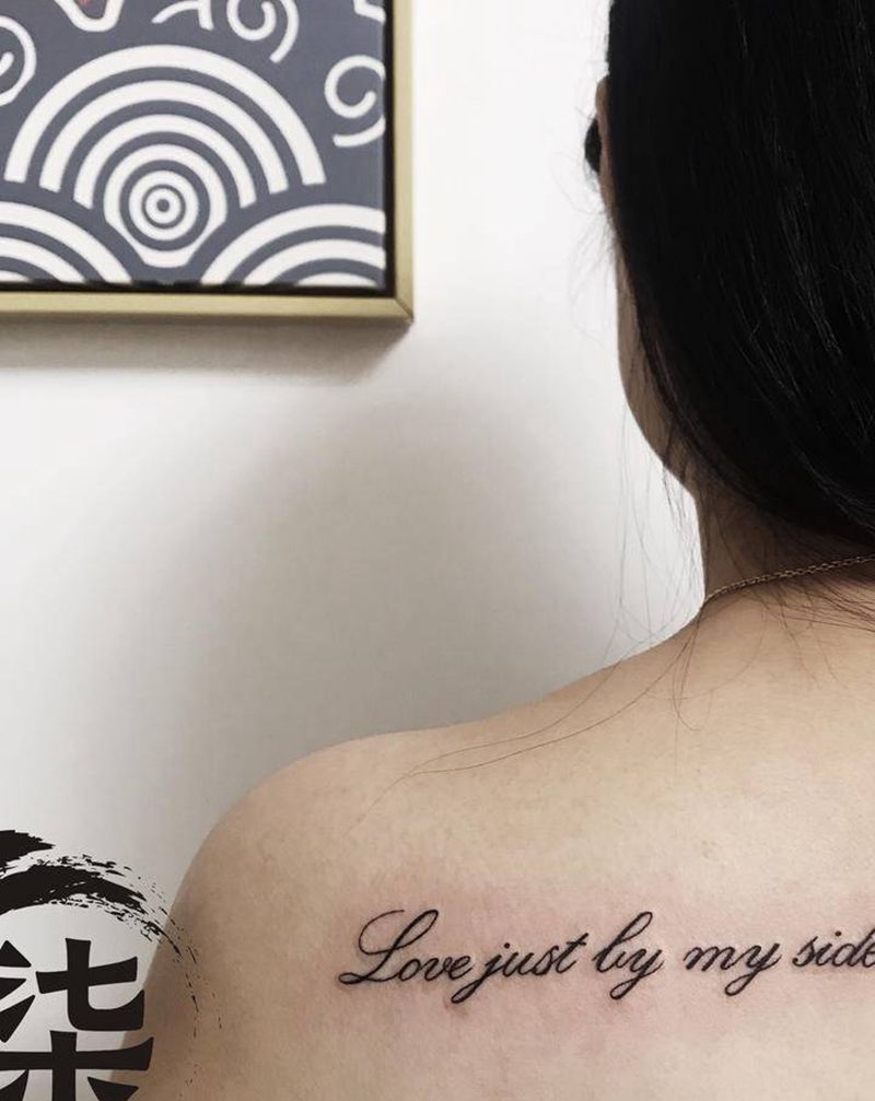 小清新纹身图片_背部纹身图案