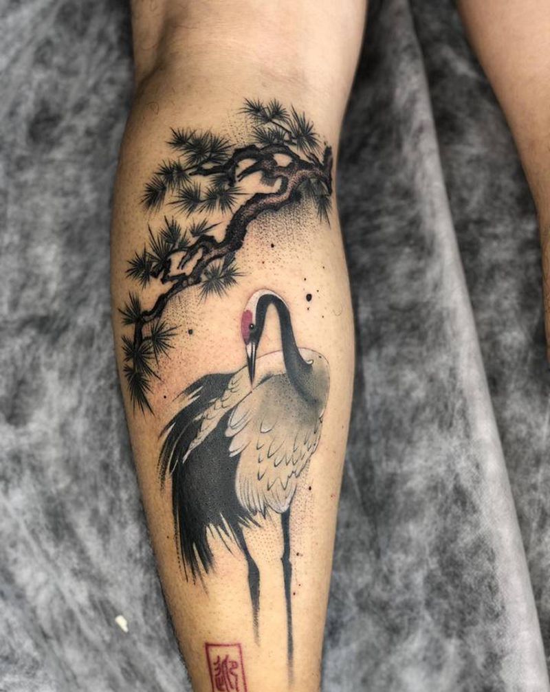 仙鹤纹身图片_腿部脚部水墨纹身图案