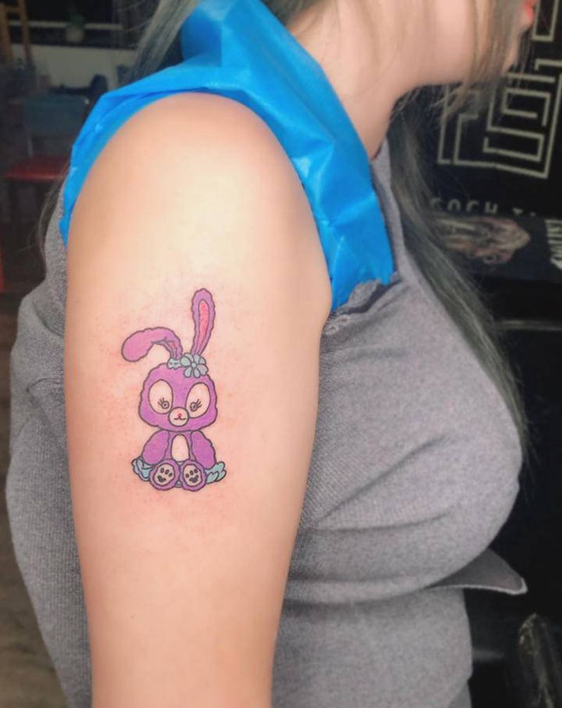 小兔子纹身图片_手部手臂水彩New School纹身图案