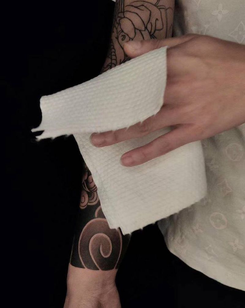 老传统未完【丰兄作品】纹身图片_手臂老传统纹身图案