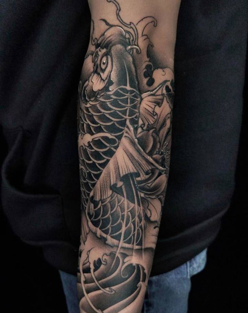 新传统鲤鱼【丰兄作品】纹身图片_手臂新传统鲤鱼原创莲花纹身图案