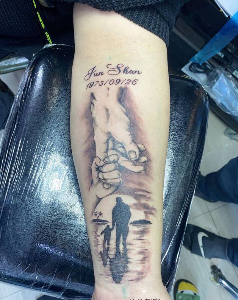 关于亲情父亲纹身图片_手臂纹身图案