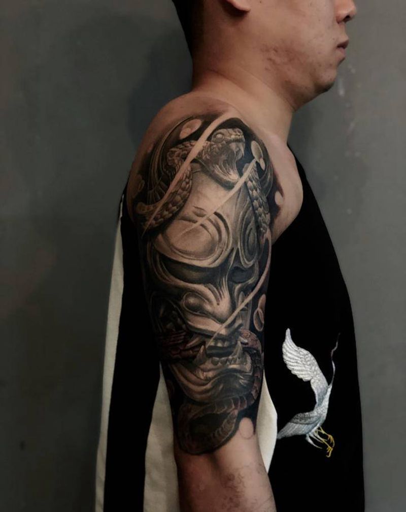 写实般若纹身图片_手臂欧美写实纹身图案