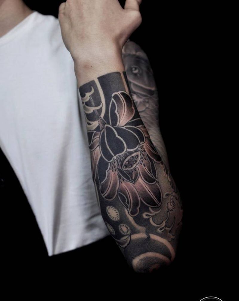 花臂纹身纹身图片_手臂老传统重庆纹身图案