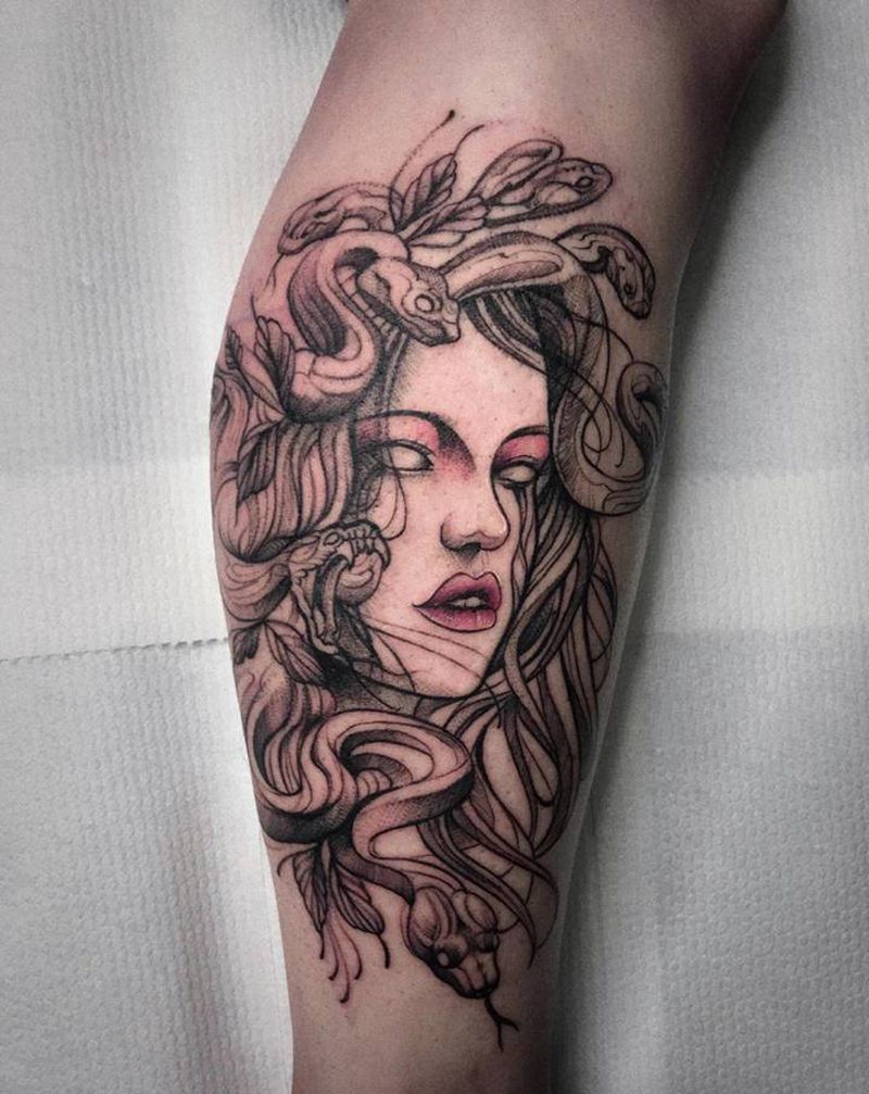 美杜莎【根作品】纹身图片_腿部速写美杜莎人物纹身图案