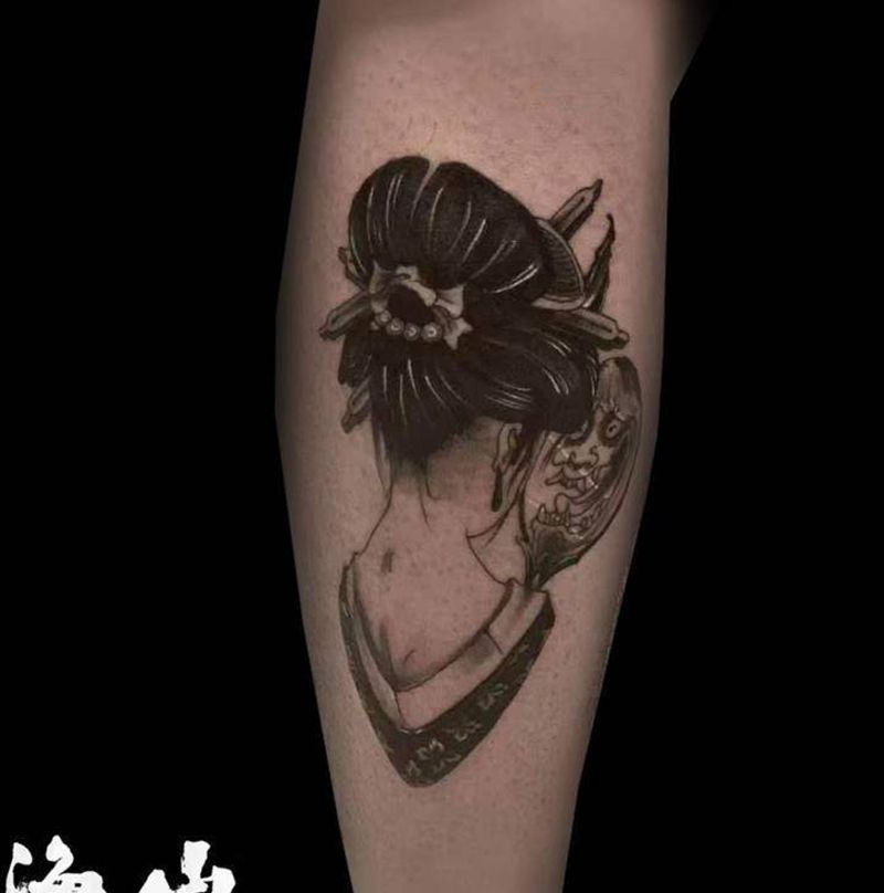 背影杀手纹身图片_腿部新传统纹身图案