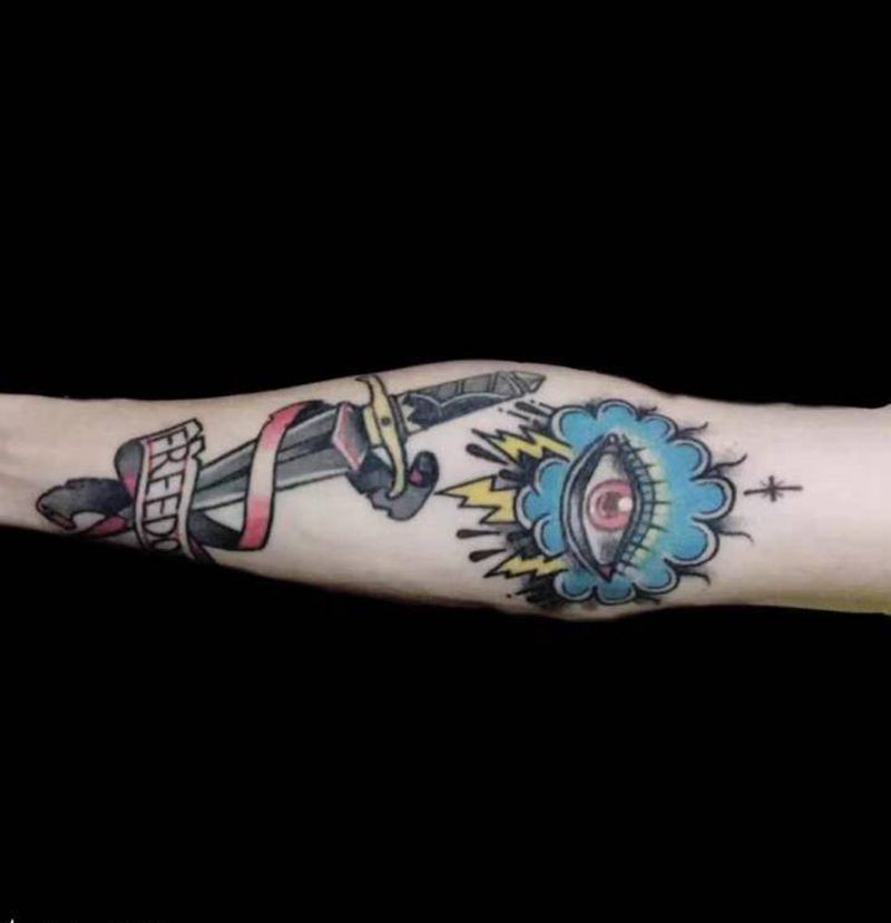 Old school纹身图片_Old School纹身图案