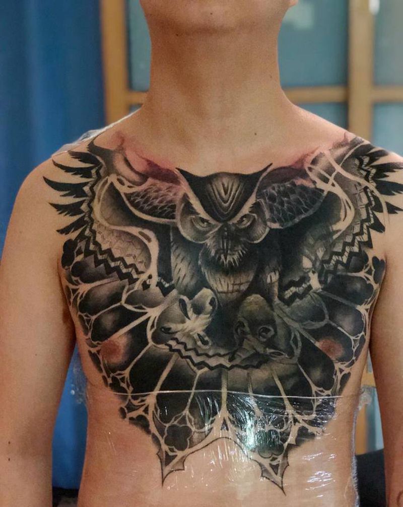 遮盖纹身图片_胸部欧美写实纹身图案