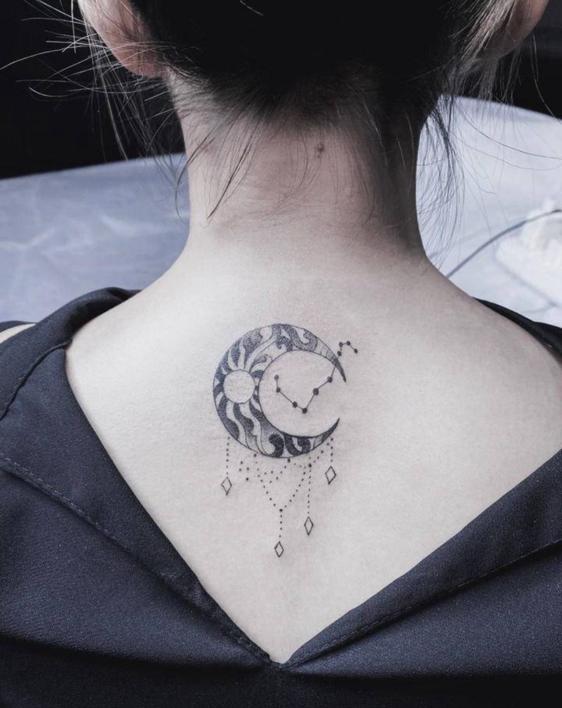 小清新纹身图片_背部纹身图案