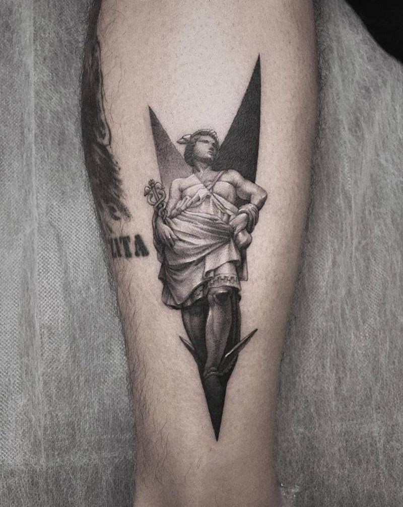 几何点刺写实纹身图片_腿部点刺纹身图案