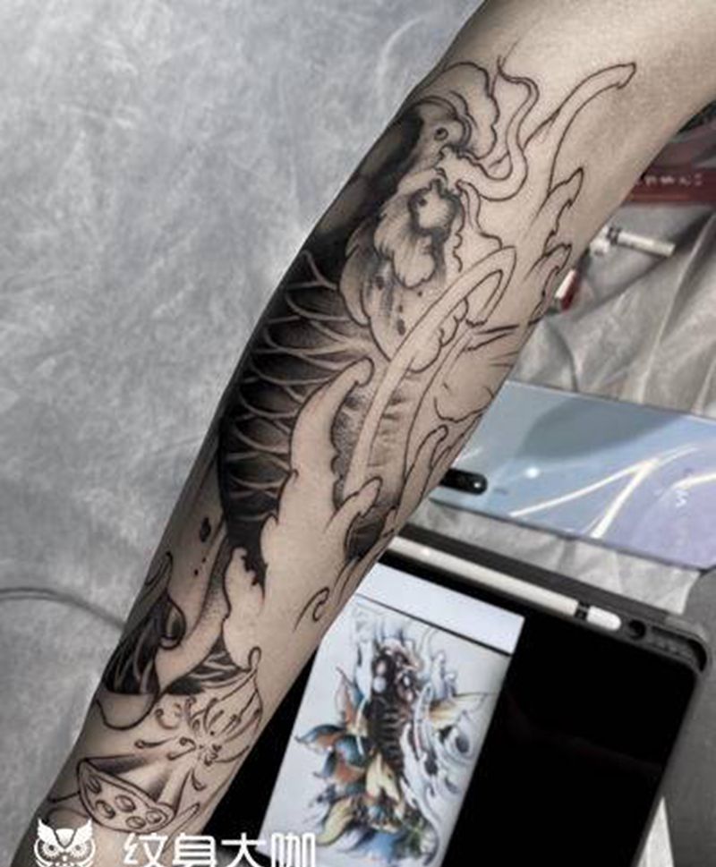 鲤鱼下次继续纹身图片_手臂新传统纹身图案