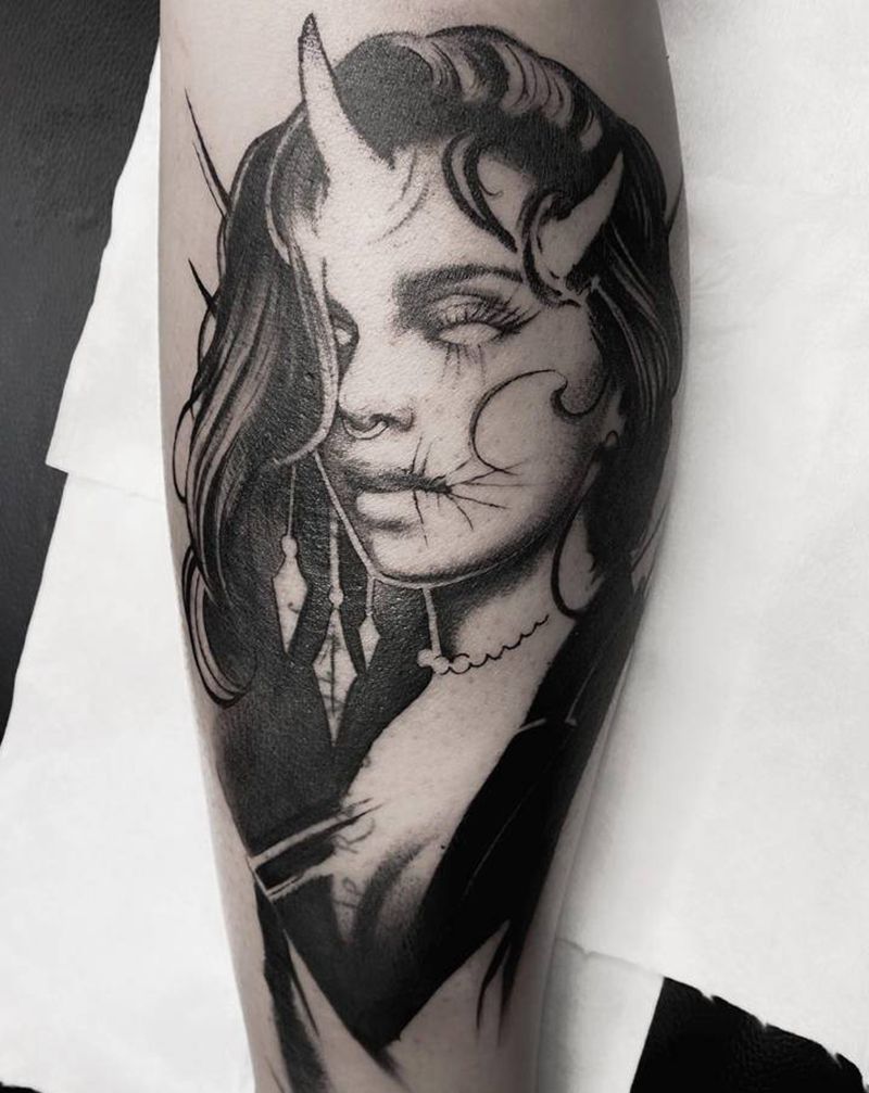 遮盖纹身图片_腿部欧美写实纹身图案