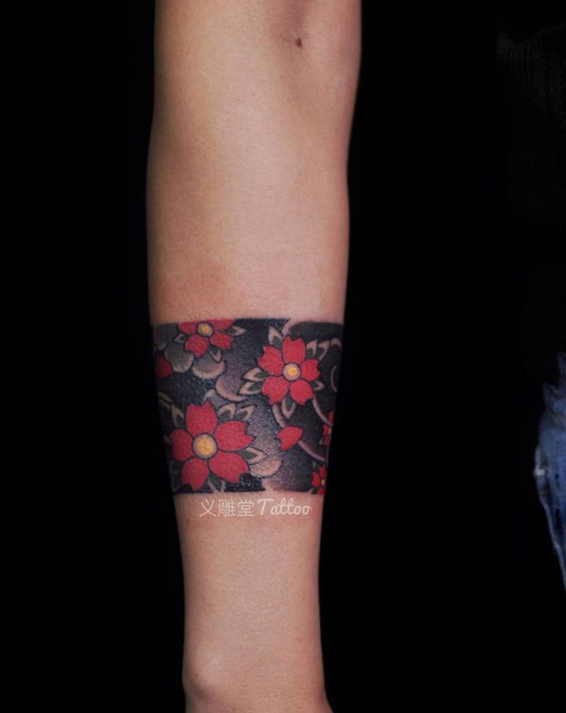 臂环纹身纹身图片_手部老传统纹身图案