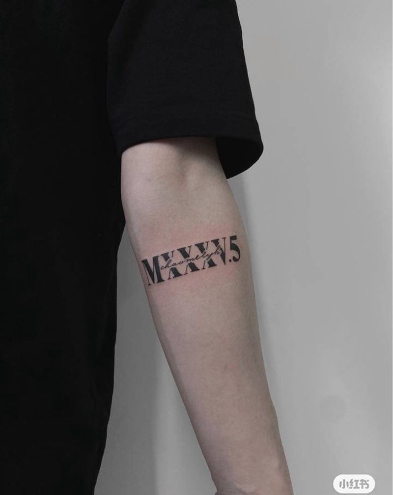 小字母纹身图片_手臂纹身图案