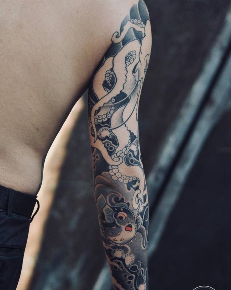 章鱼纹身纹身图片_手臂老传统重庆纹身图案