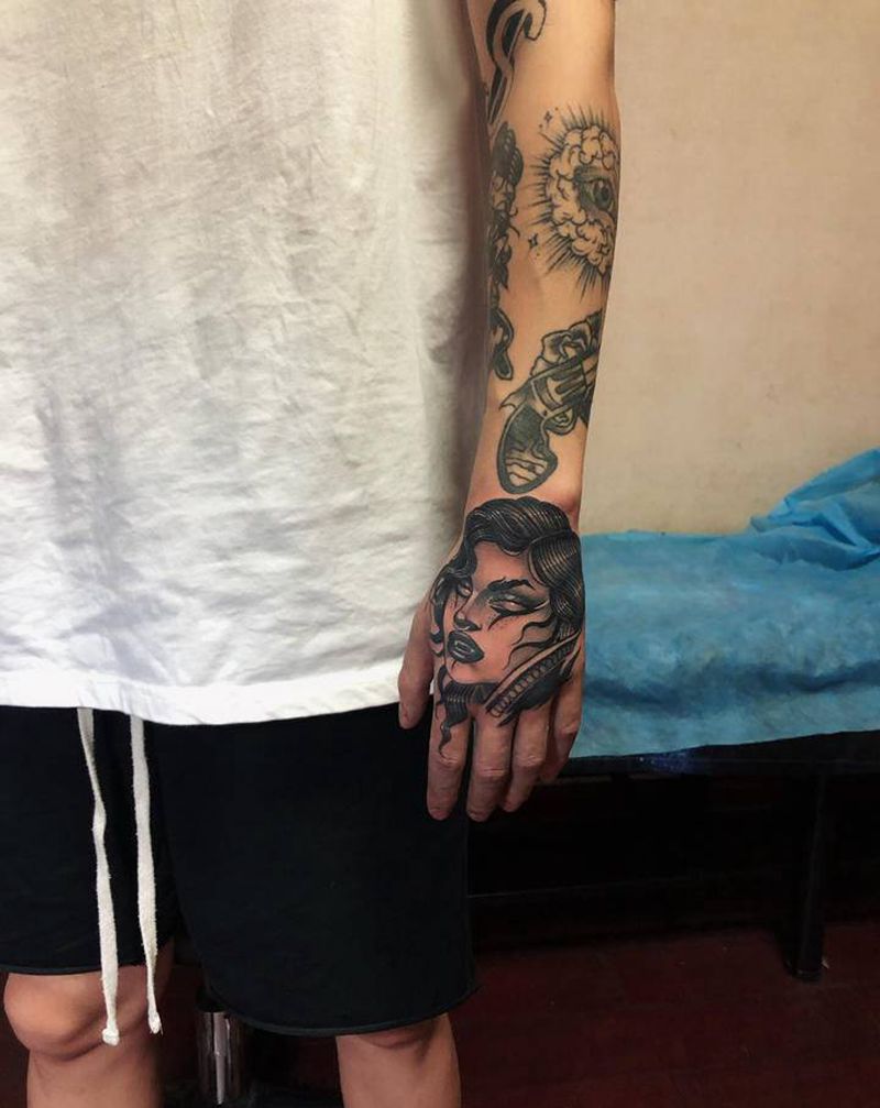 手背纹身图片_New School纹身图案