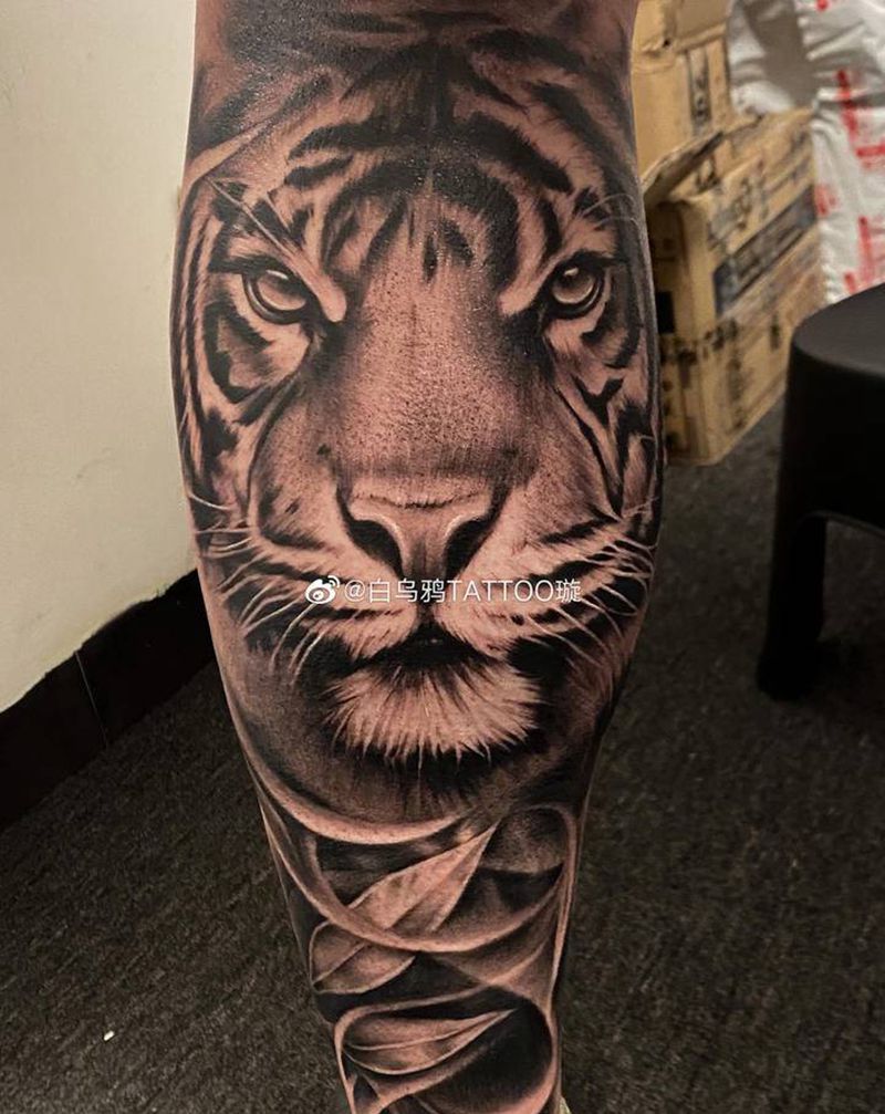 老虎纹身图片_腿部欧美写实纹身图案