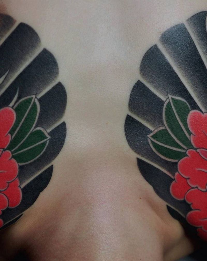 板雾纹身图片_胸部老传统重庆纹身图案