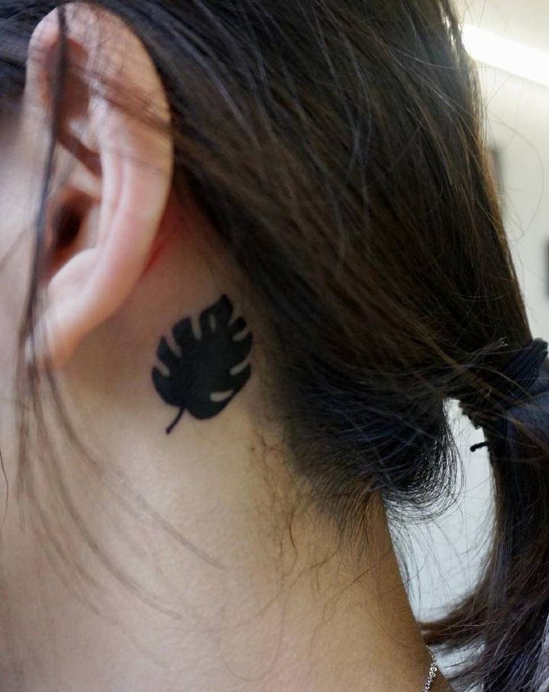 遮盖纹身图片_小清新遮盖耳朵纹身图案