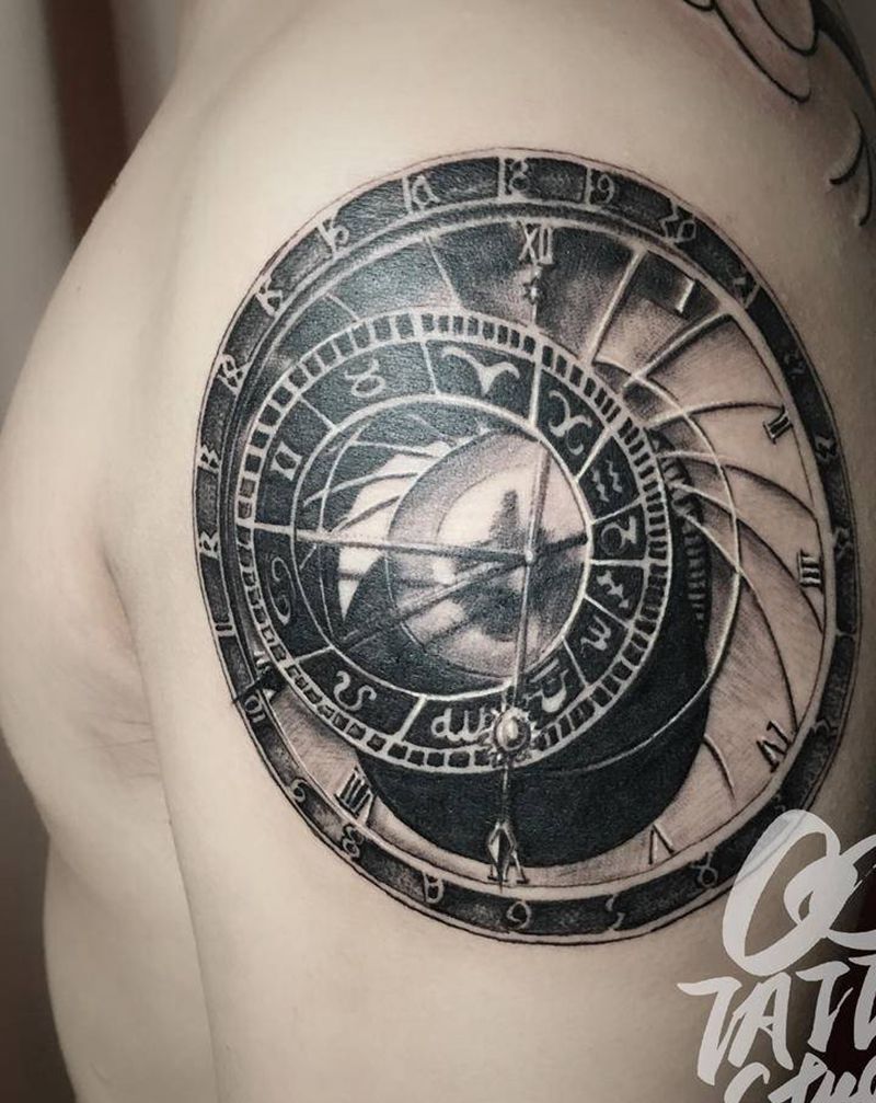 刻个钟纹身图片_手臂欧美写实纹身图案