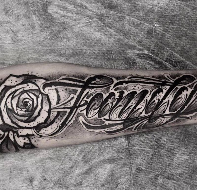 花体字纹身图片_手臂腿部花体字纹身图案