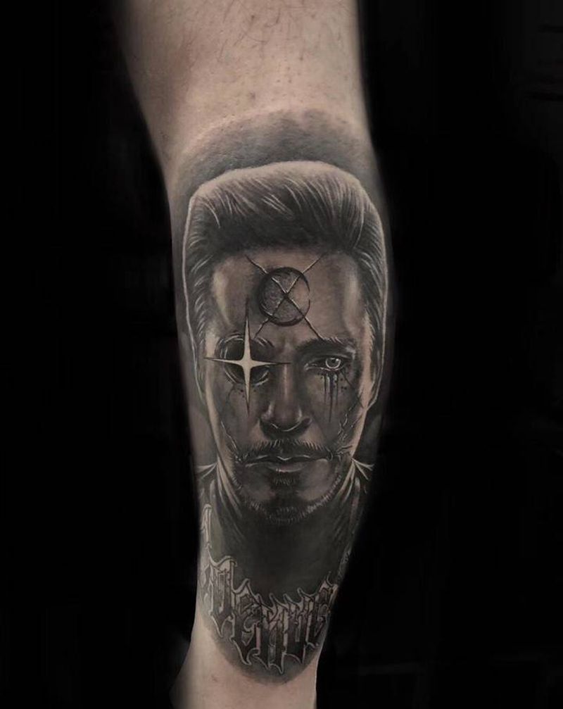 钢铁侠纹身图片_腿部纹身图案