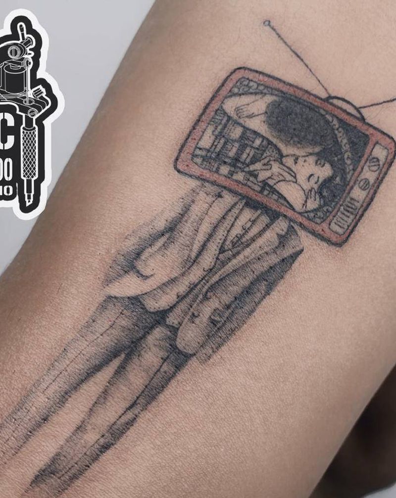 借图改造纹身图片_腿部欧美写实纹身图案