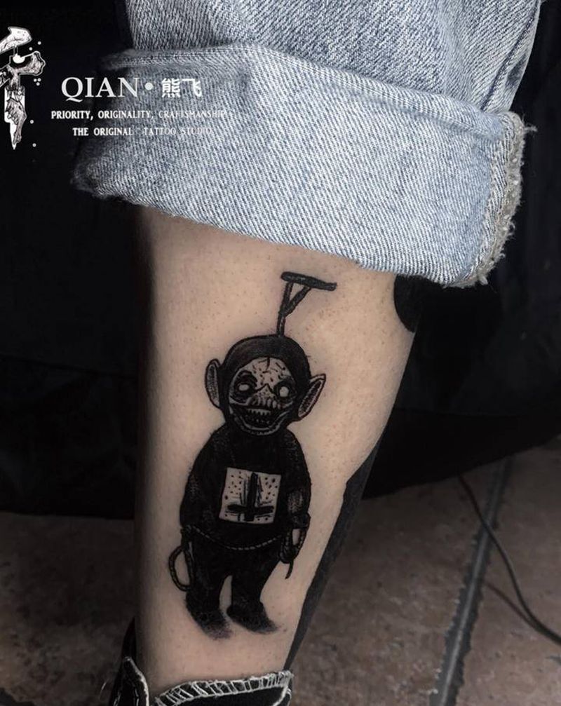 暗黑天线宝宝纹身图片_腿部点刺纹身图案