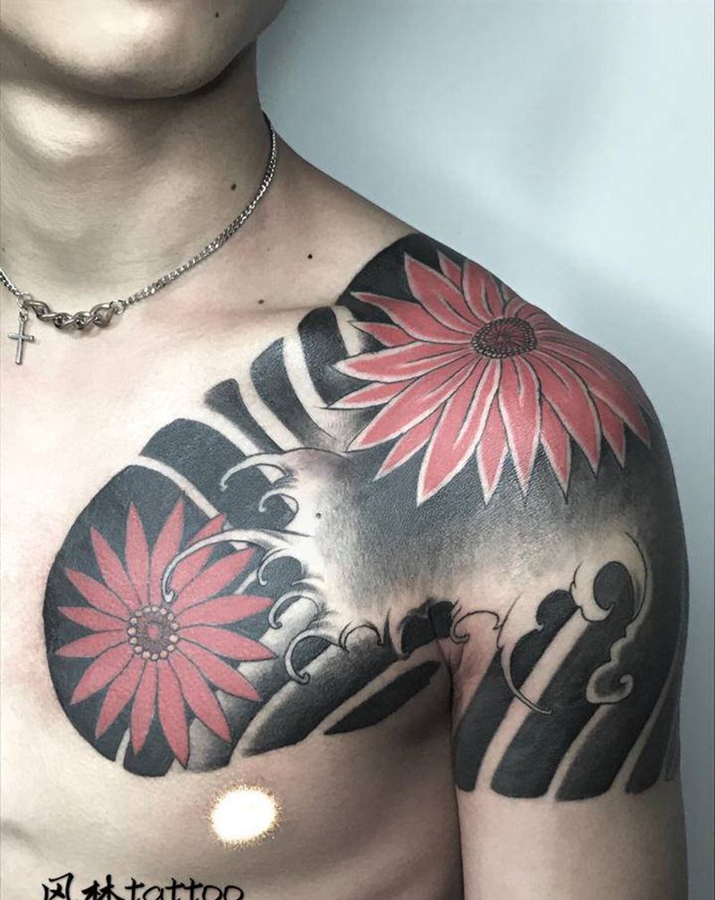 传统半甲纹身图片_手臂胸部老传统半甲纹身图案