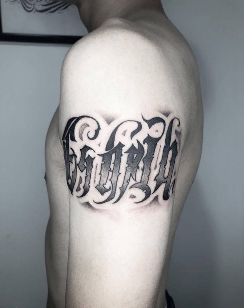 花体字纹身图片_手臂花体字纹身图案