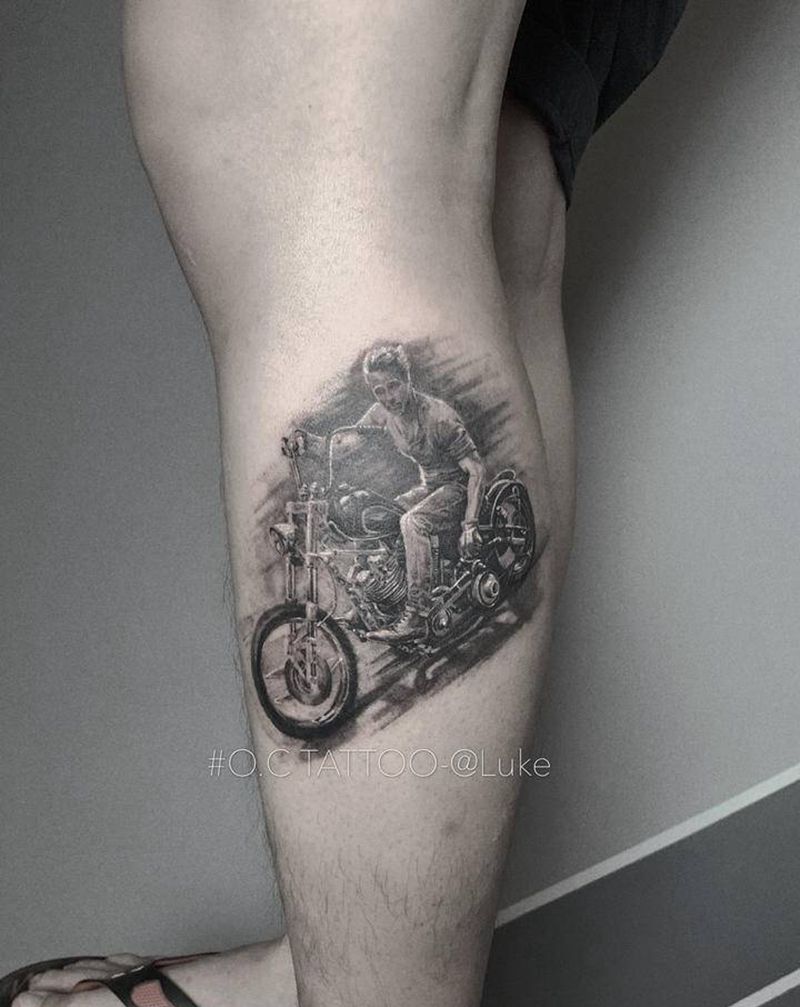 老皮纹身图片_腿部欧美写实纹身图案