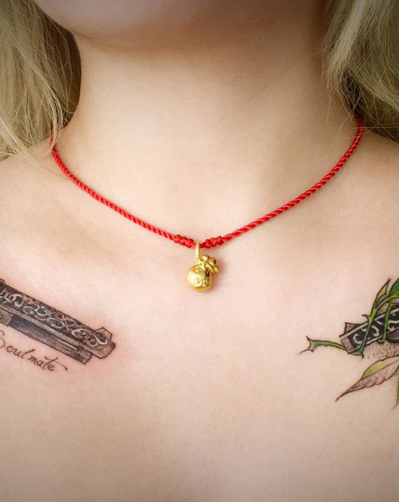 手枪……纹身图片_肩部欧美写实纹身图案